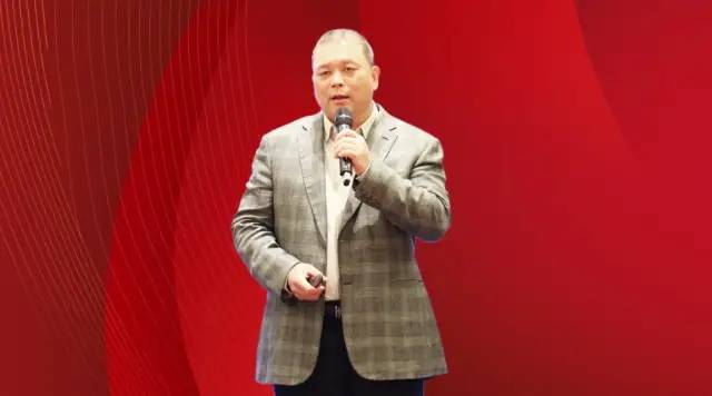 AG贵宾会董事长周国辉2022新年致辞：风雨事后，彩虹越发绚烂！